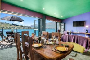 Colourful Condo - Queenstown Holiday Home